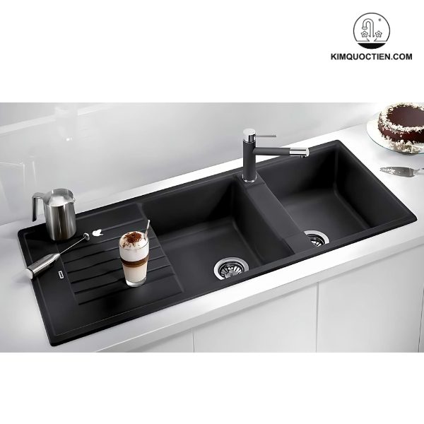 Chậu rửa bát Blancozia 8S 565.76.350 chịu nhiệt 280ºC, kháng khuẩn, chống acid, thiết kế hai hố bằng nhau và bàn chờ, kèm siphon cơ bản, lắp đặt đặt bàn hoặc âm bàn.