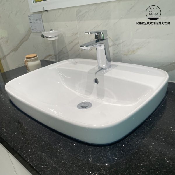 Chậu rửa đặt bàn American VF-0420 Signature, kháng khuẩn, dễ vệ sinh, kích thước 551 x 429 x 165mm, kiểu dáng oval, có lỗ cắm vòi, cam kết chính hãng.