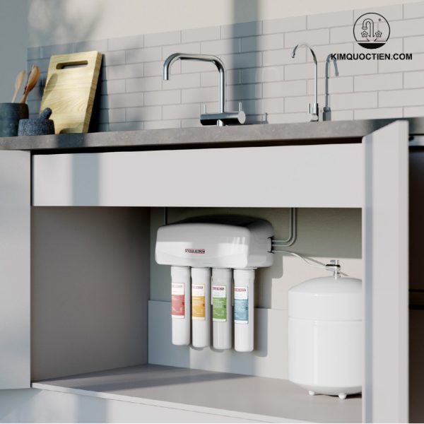 Máy lọc nước RO Stiebel Eltron Glacier với cút nối nhanh dễ thay lõi, tự động ngừng hoạt động khi áp lực thấp hoặc bình đầy, tự động xả thải, và thời gian thay lõi định kỳ rõ ràng, mang đến sự tiện lợi và hiệu quả lọc tối ưu.