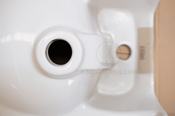 Lỗ Thoát Nước Của Sản Phẩm Lavabo INAX L-282V