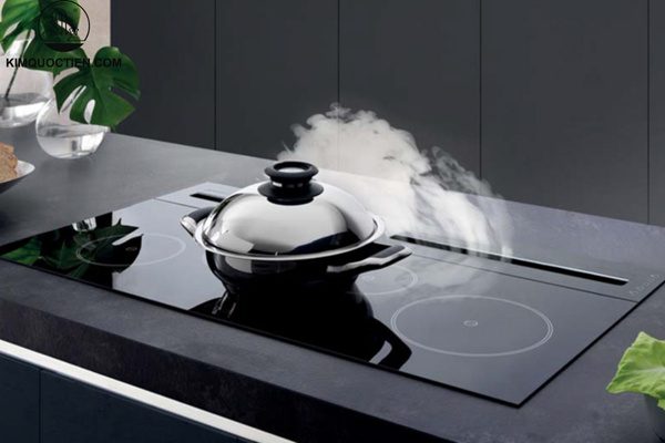 bếp từ có mùi khét