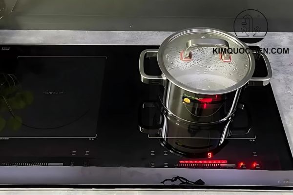 bếp từ nháy đèn liên tục