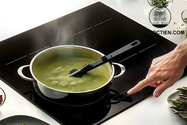 bếp từ nháy đèn liên tục