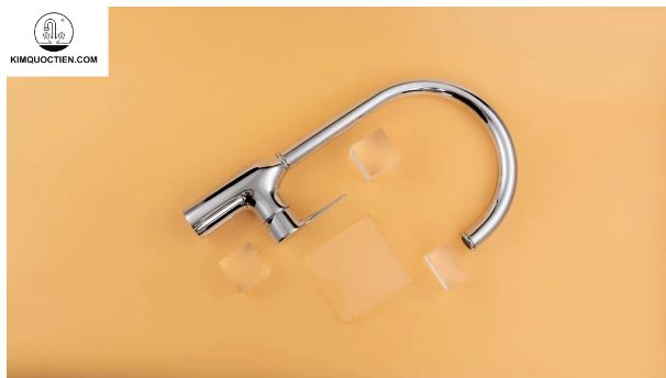 Khả năng xoay 180 độ linh hoạt, hỗ trợ tối ưu hóa thao tác trong bếp