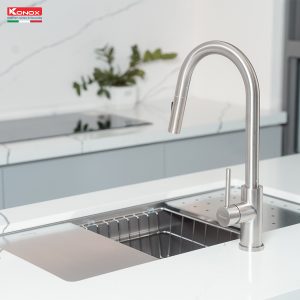 Vòi rửa bát dây rút Reno