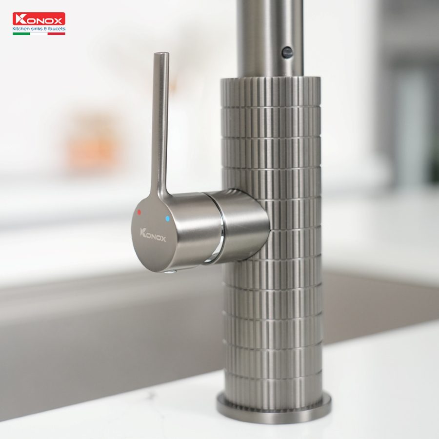 Vòi rửa bát dây rút Venice Gun Metal