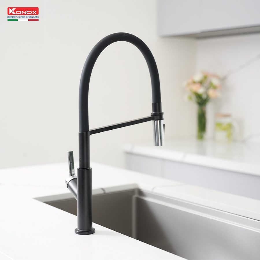 Vòi rửa bát thân mềm Tema Black