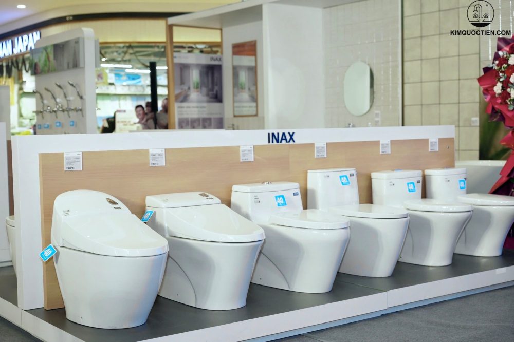 Bồn cầu Inax